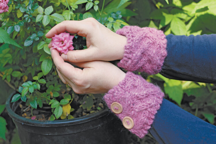 How to Knit Wrist Warmers